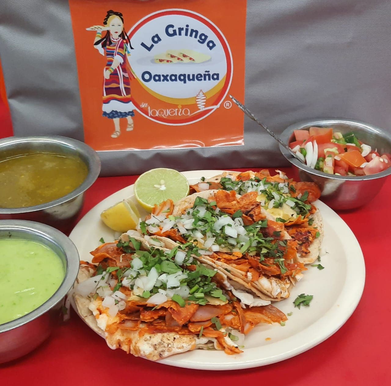 Tacos al Pastor con Quesillo