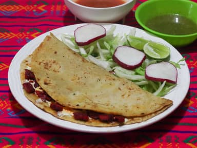Quesadilla de Carne de Chinameca