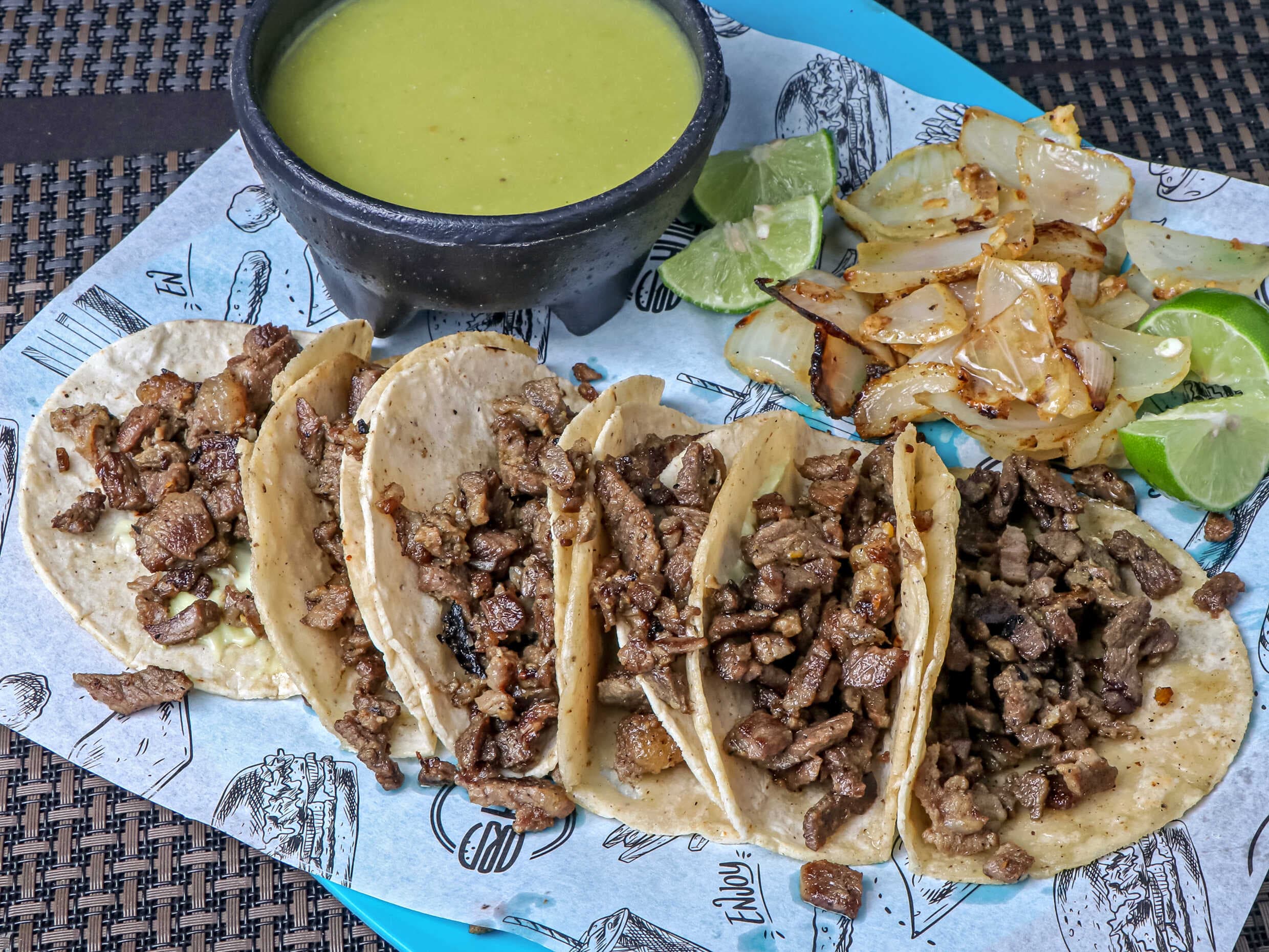 Tacos de Asada