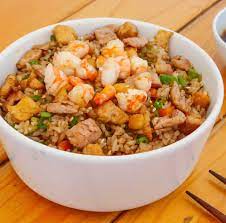 Sushi + Yakimeshi Arrachera Camaron + 2 Bebidas