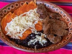 2 Enchiladas Huastecas