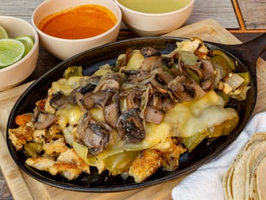 ALAMBRE DE POLLO +1 REFRESCO O AGUA DE SABOR