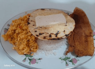 Desayuno Sencillo con Arroz y Carne