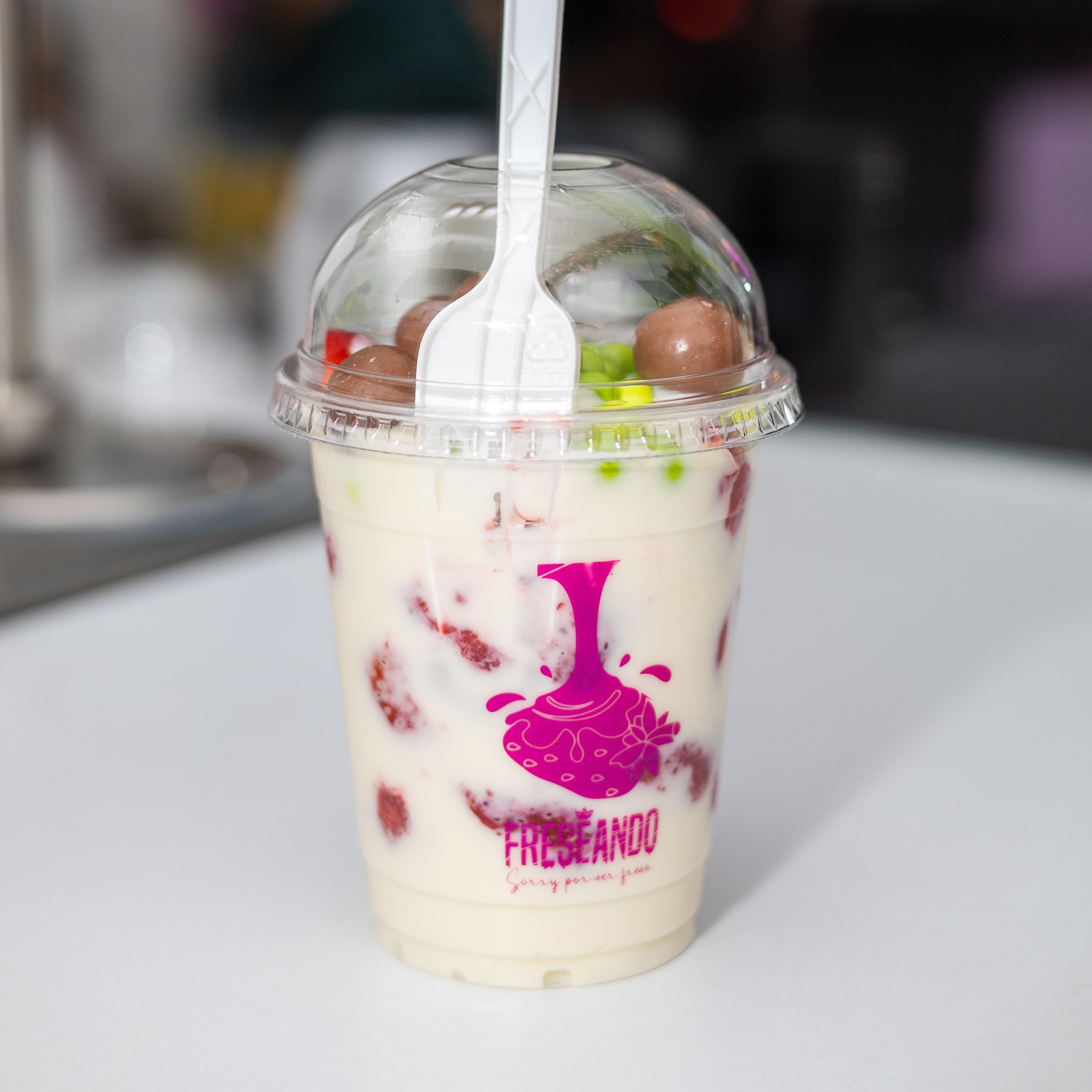 Fresas con Crema Mediano