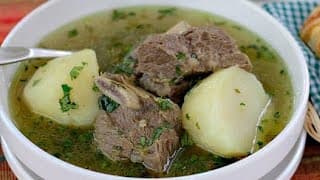 Caldo de Costilla