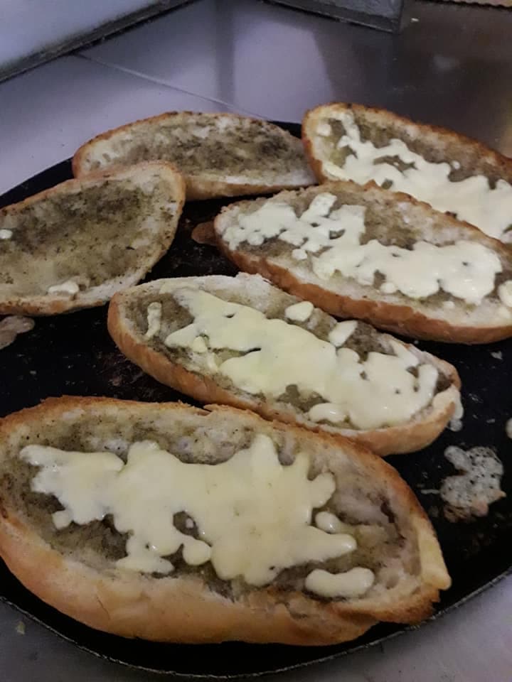 Orden de Pan con Ajo