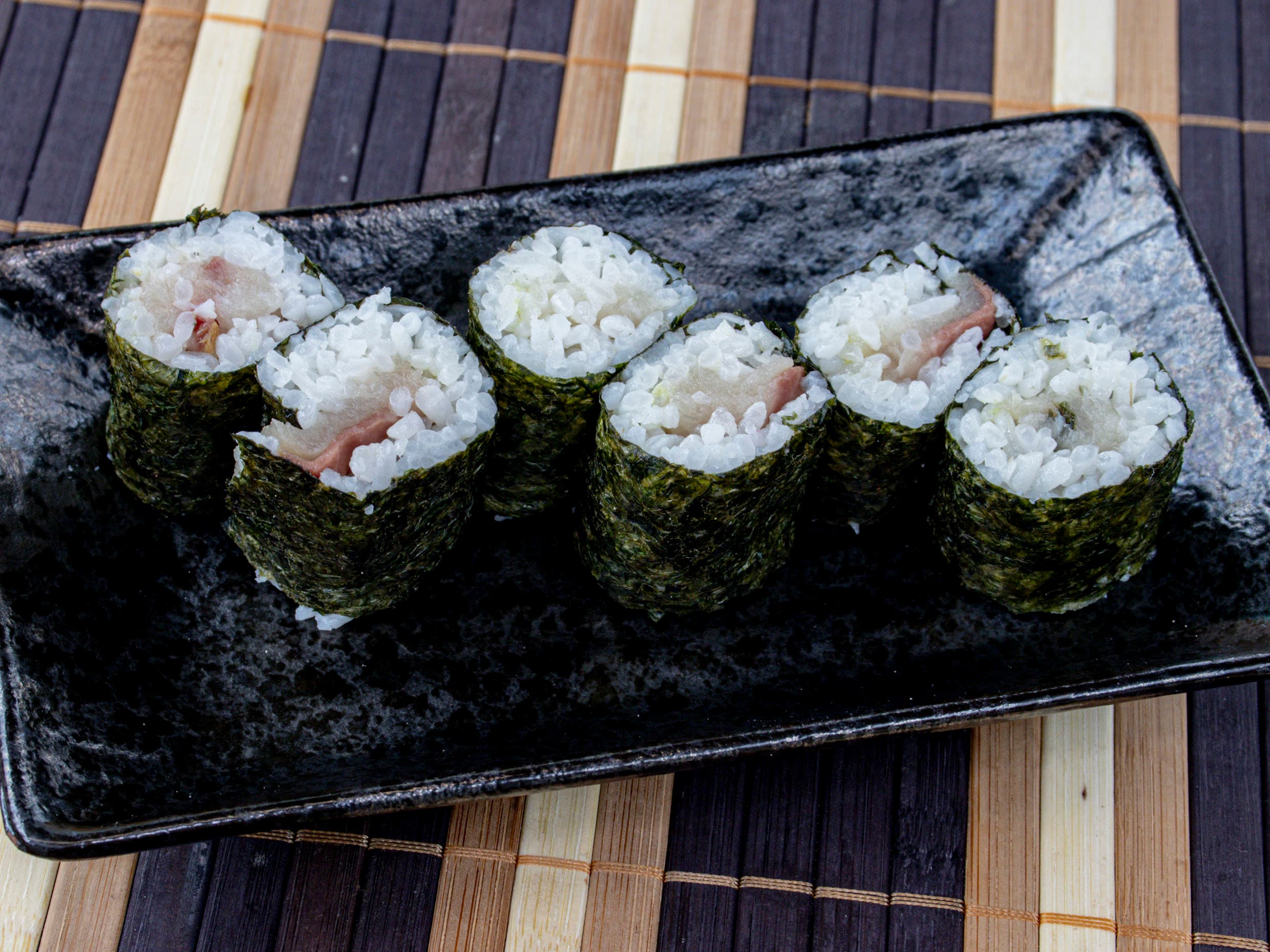 Hosomaki Hamachi