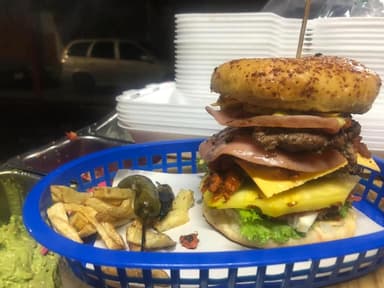 Hamburguesa hawaiana