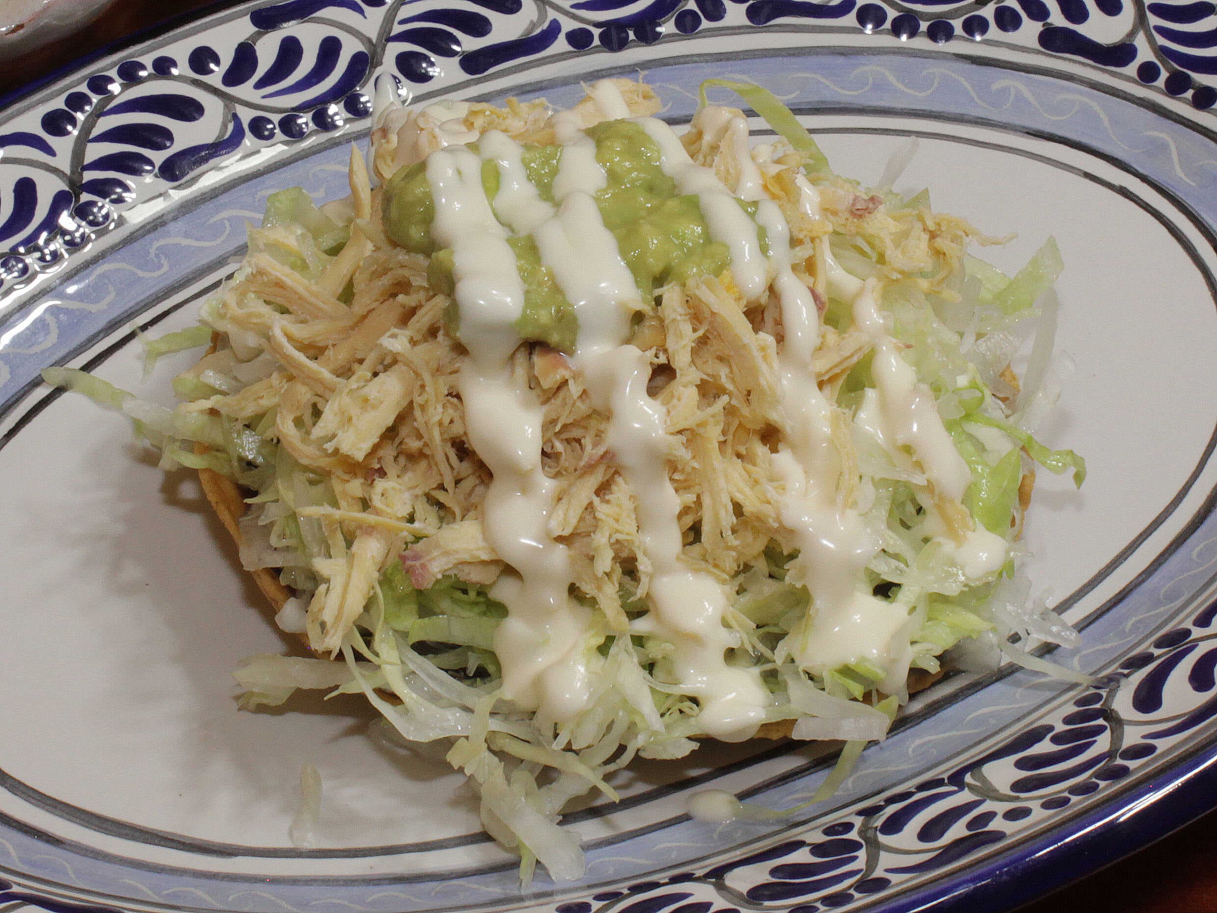 Tostada con Pollo