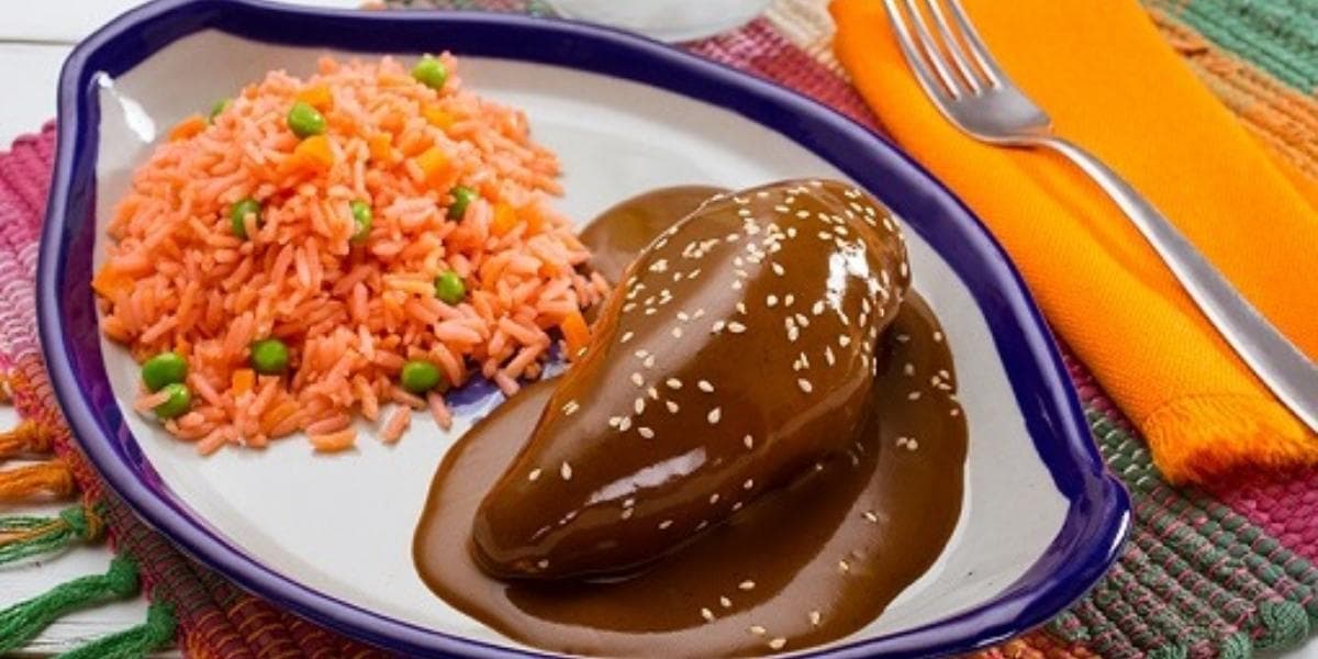 Pechuga con Mole de la Casa