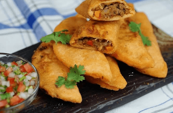 Combo Empanadas de Carne Molida+ Agua