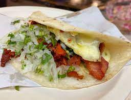 Taco Grande de Pastor con Queso