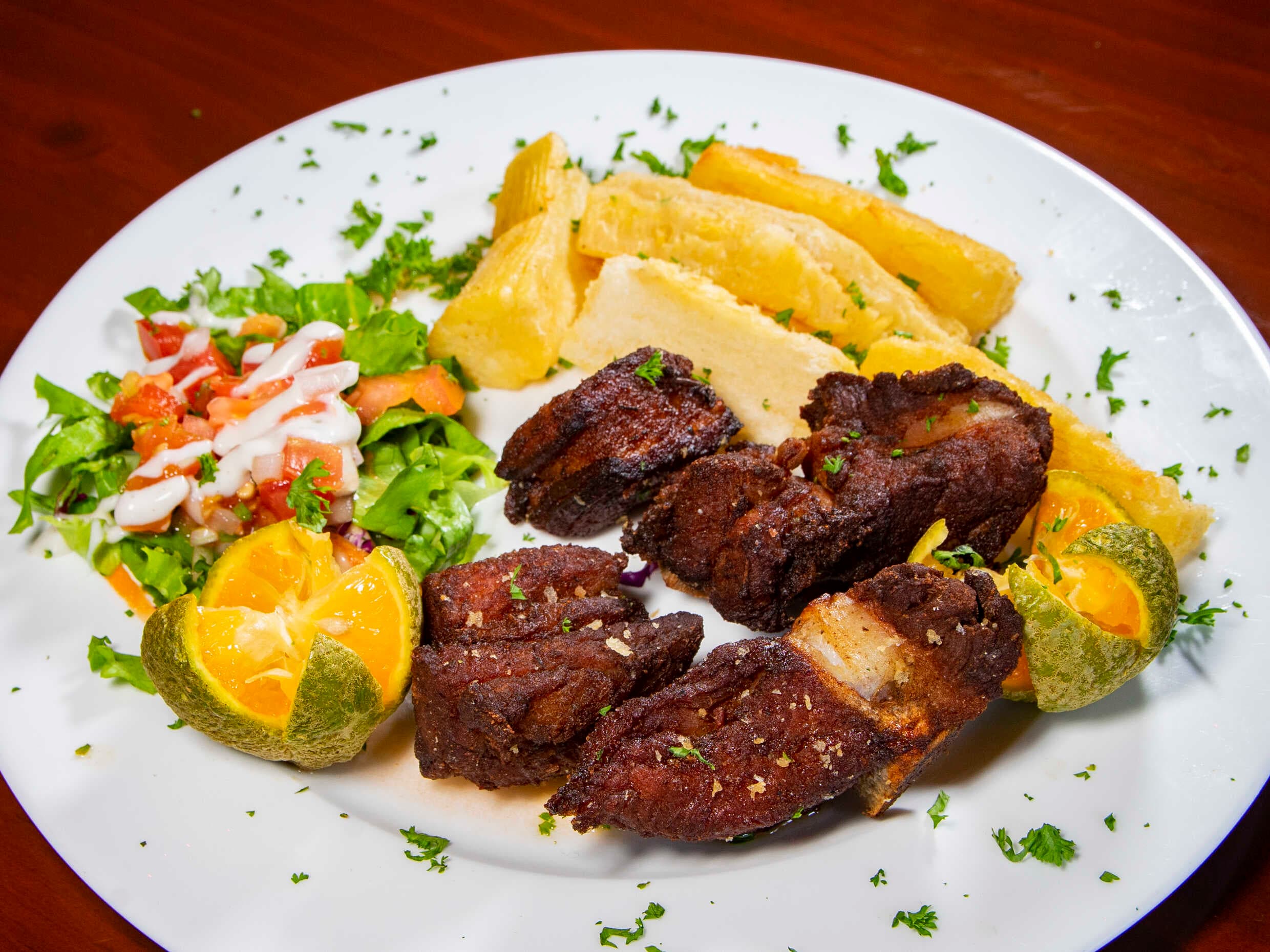 Costilla de cerdo + 2 acompañamientos