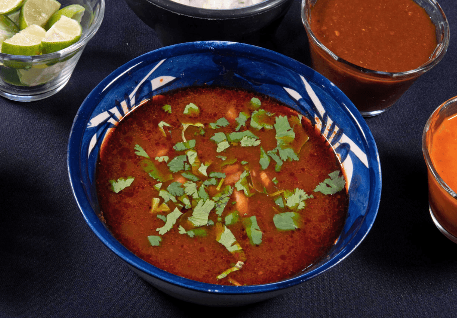 Vaso de Consomé de Birria de Res 10 Oz
