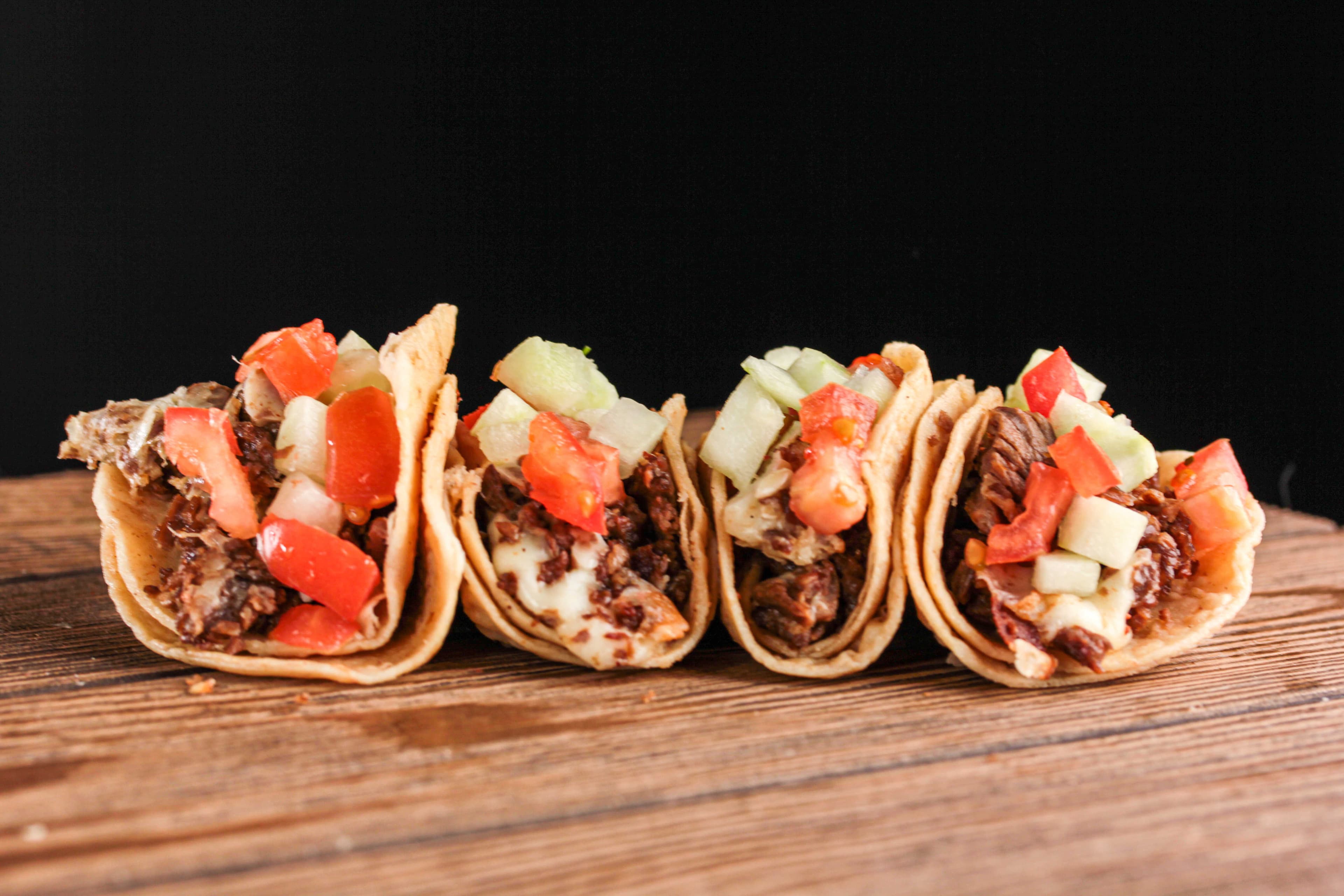 Orden de Tacos de Bistec Gratinados en Maiz