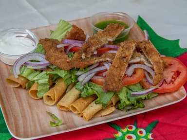 Flautas con Milanesa