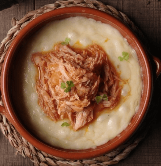Cazuelita de Queso Fundido con Birria Surtida