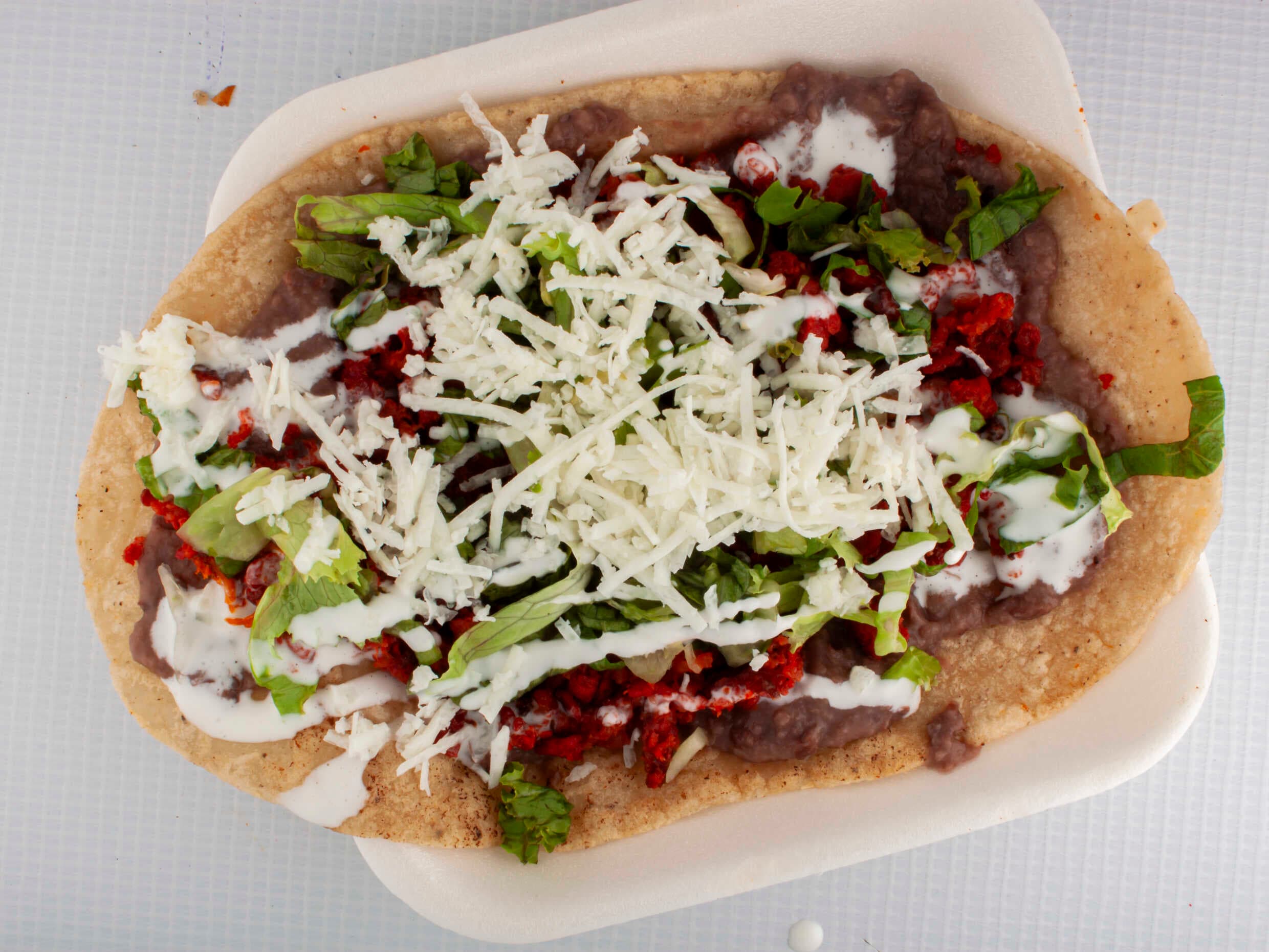 Huarache de Longaniza