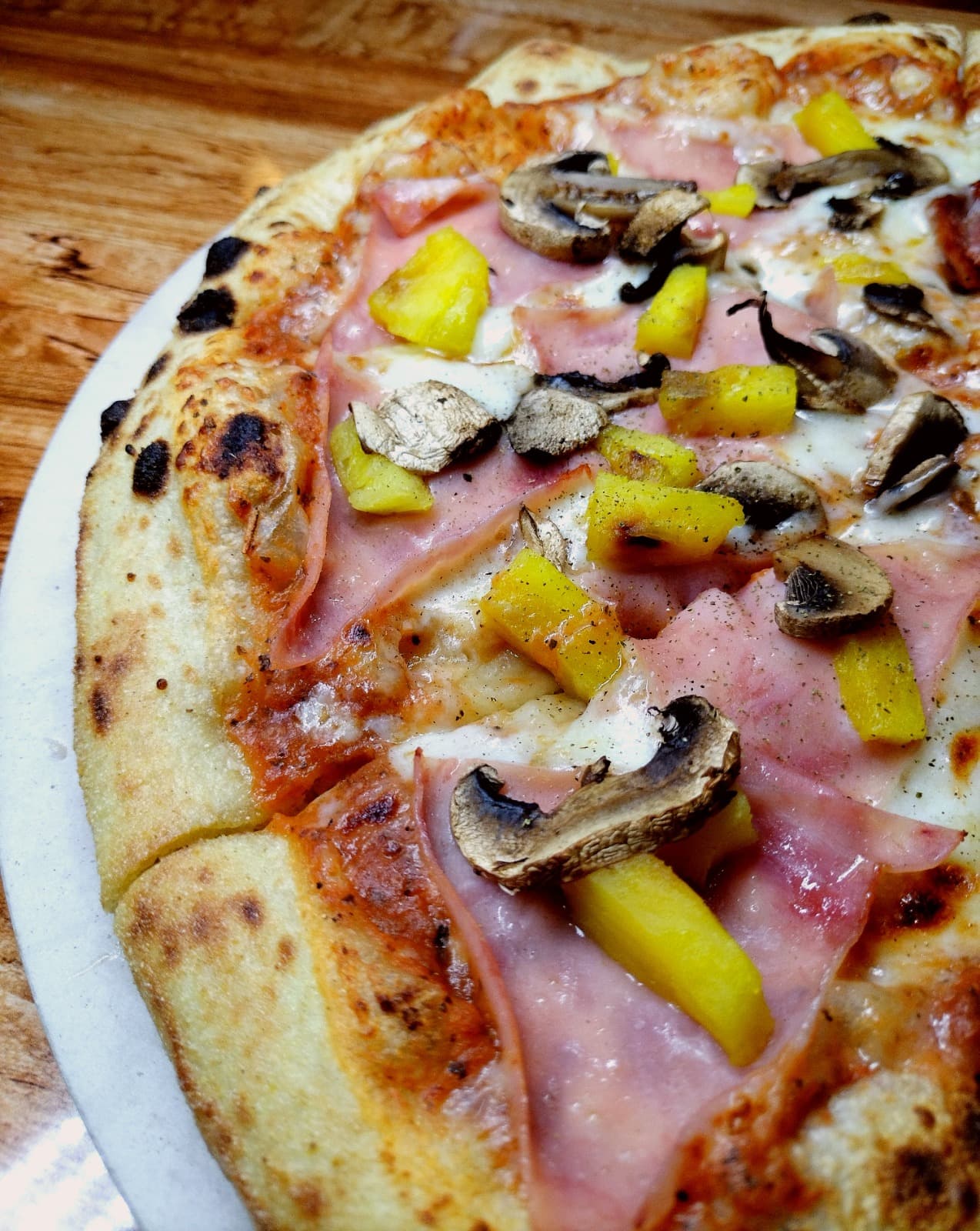 Pizza Ch. Fungi Hawaiana