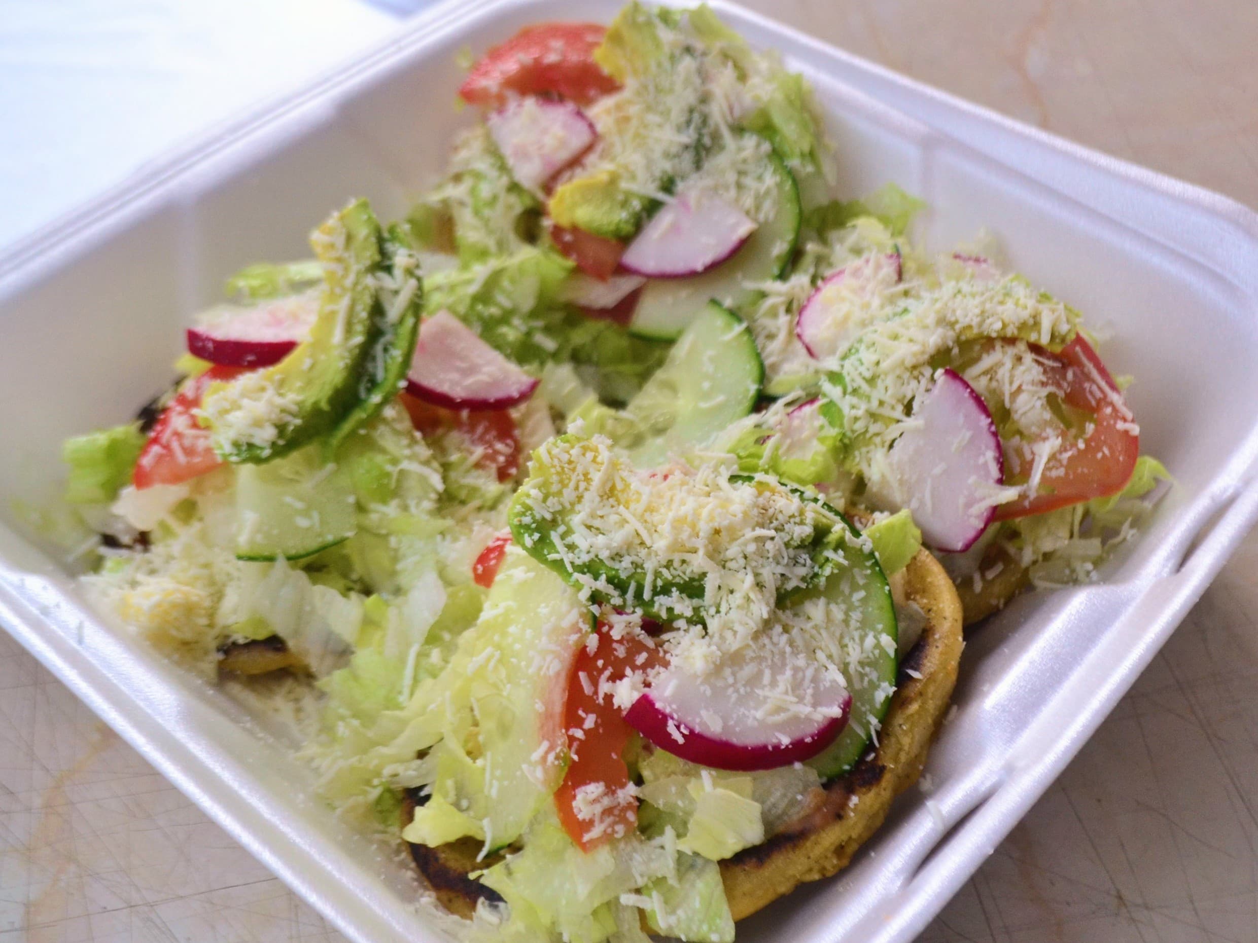 Sopes de Carne