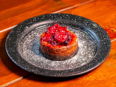 Lava Cake con Panacotta de Amaretto