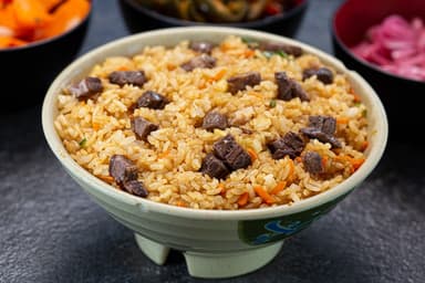 Yakimeshi con Carne
