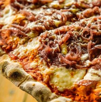 Pizza Cebolla al vino tinto