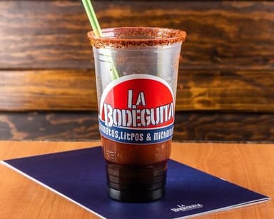 vaso cielo rojo