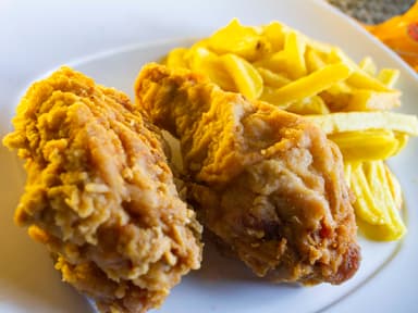 2 Presas de Pollo con Papa