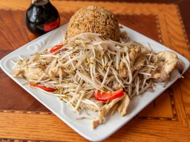 POLLO CON FREJOLITO