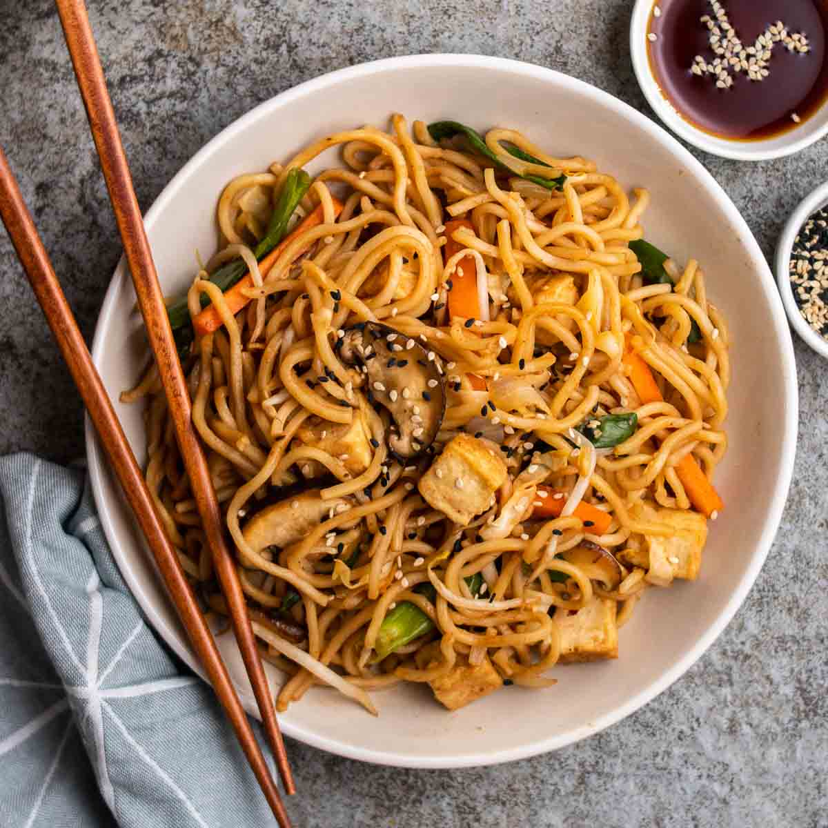 2X1 Yakisoba con Pollo