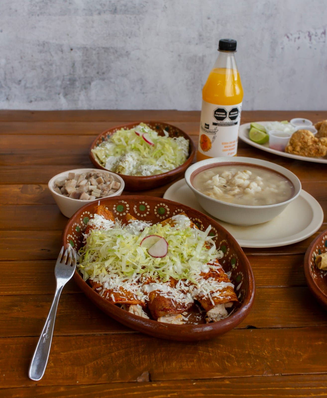 Enchiladas Rojas de Pollo