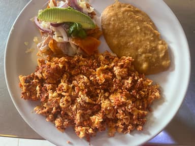 Huevo con chorizo