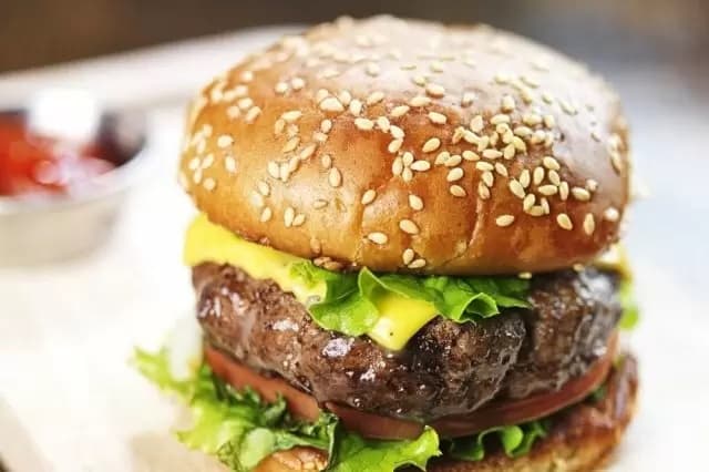 Hamburguesa Clásica