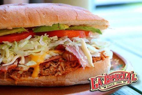 Torta Deshebrada Especial