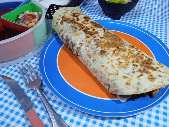 Burrito + Bebida Nat 500 Ml