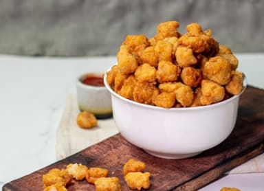 Trozo de pollo empanizado