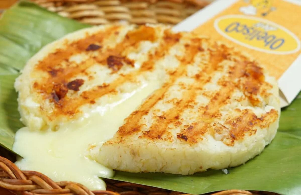 Arepa grande con Queso