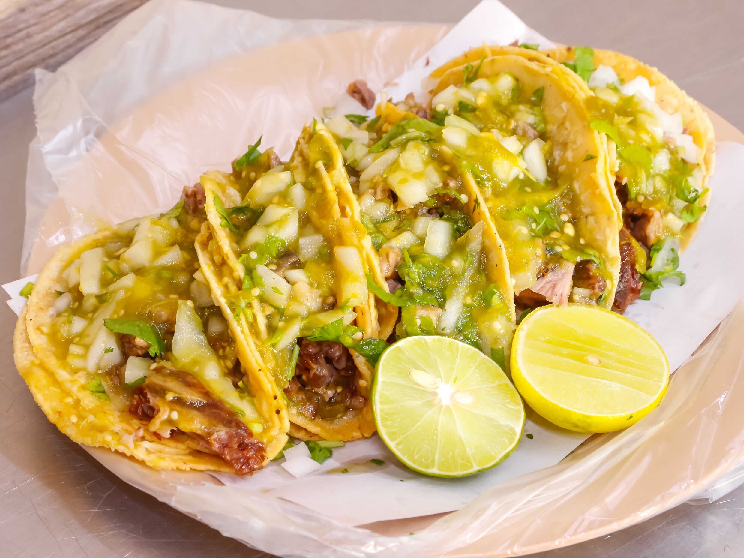 Orden 5 tacos Suadero