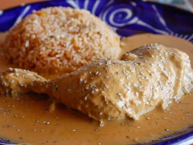 Pollo Encacahuatado