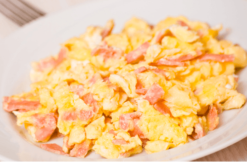 Desayuno Huevos con Jamón