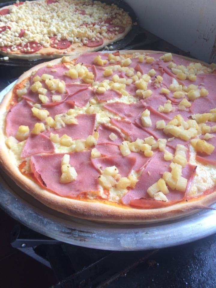 Pizza Hawaiana