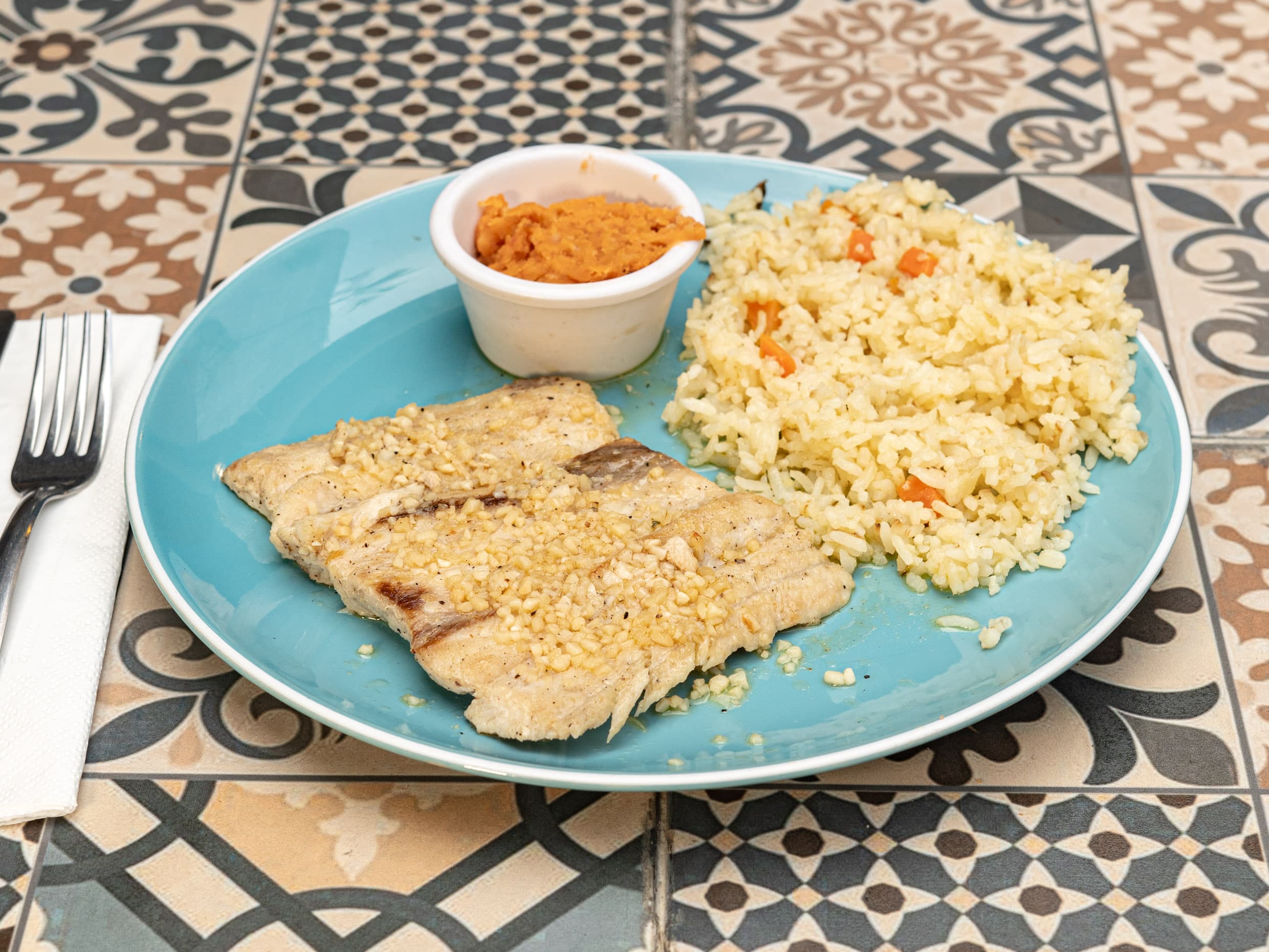Filete al mojo de ajo