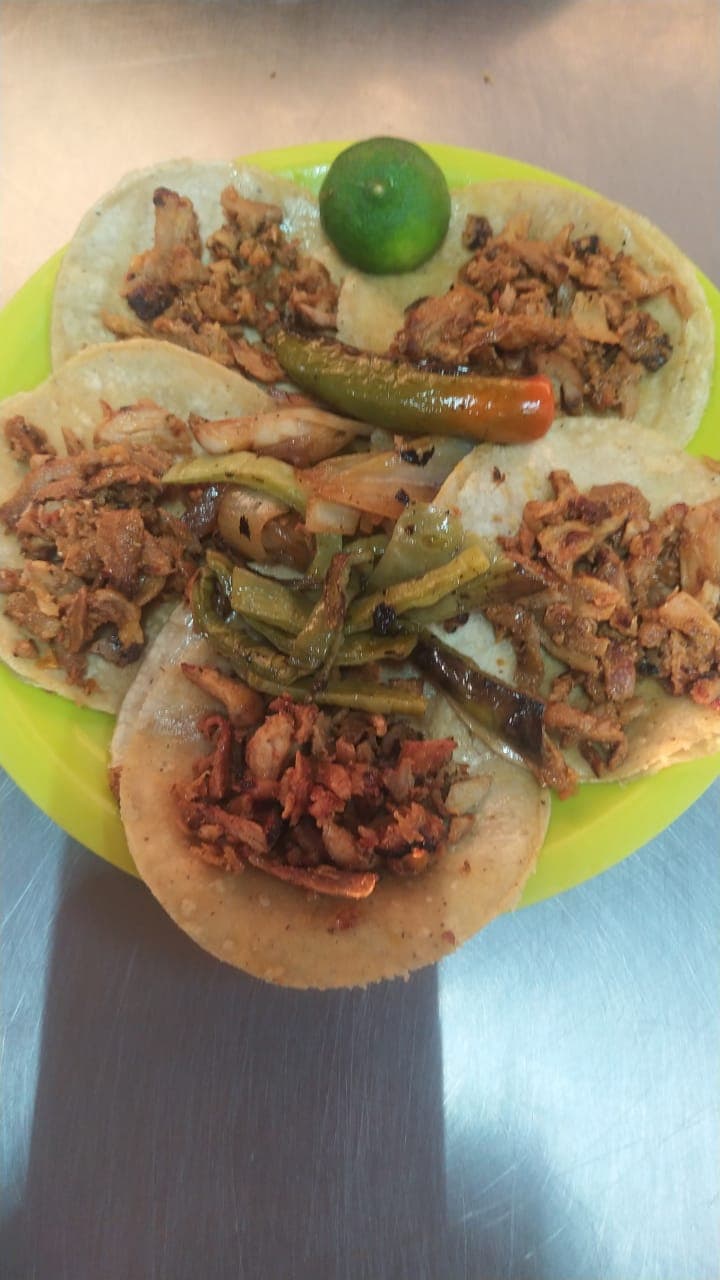 5 Tacos de pastor + Coca Cola taparrosca