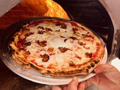 Pizza Carbonara