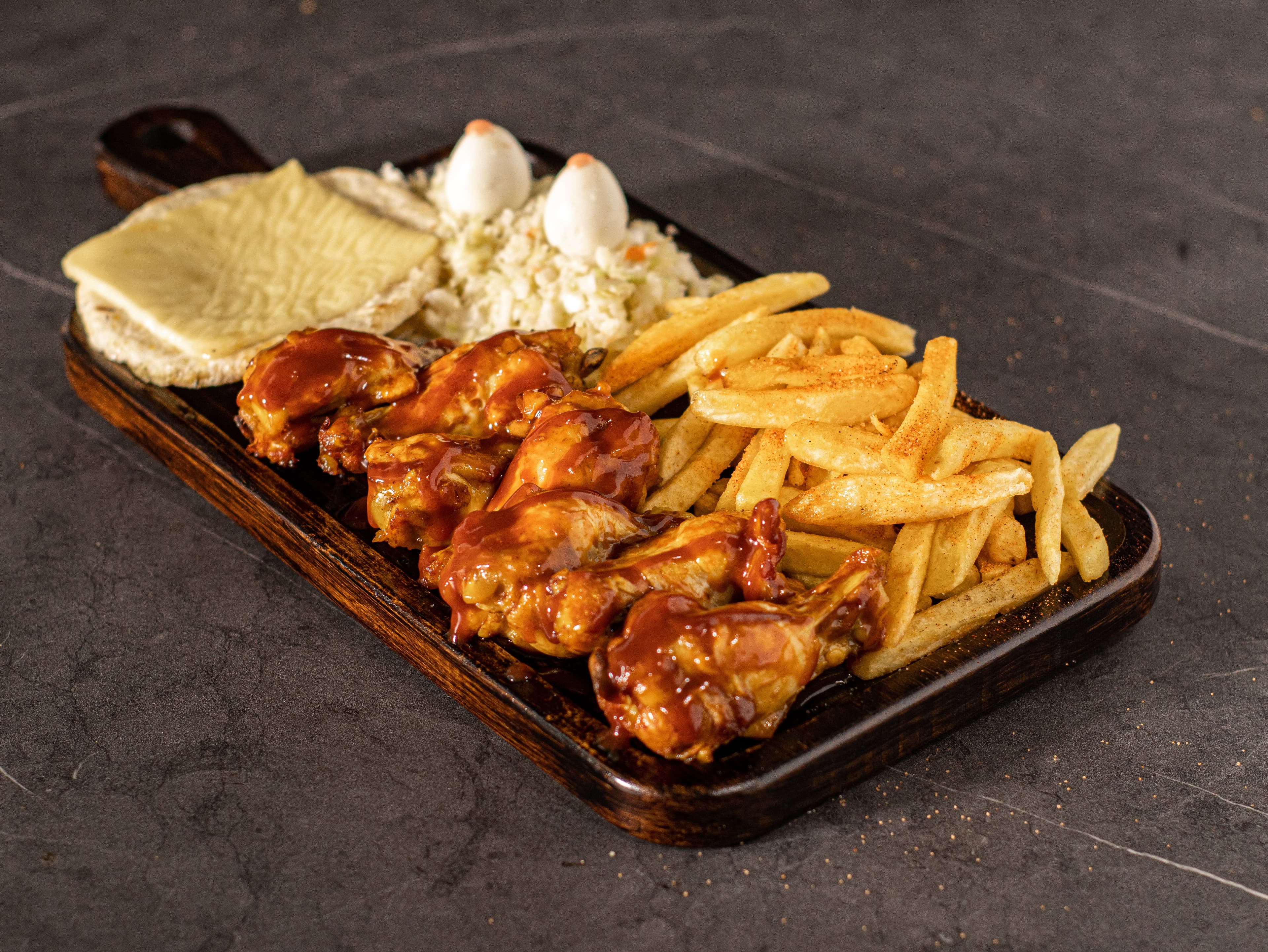 Alitas BBQ o Miel Mostaza 8 Partes de Alitas