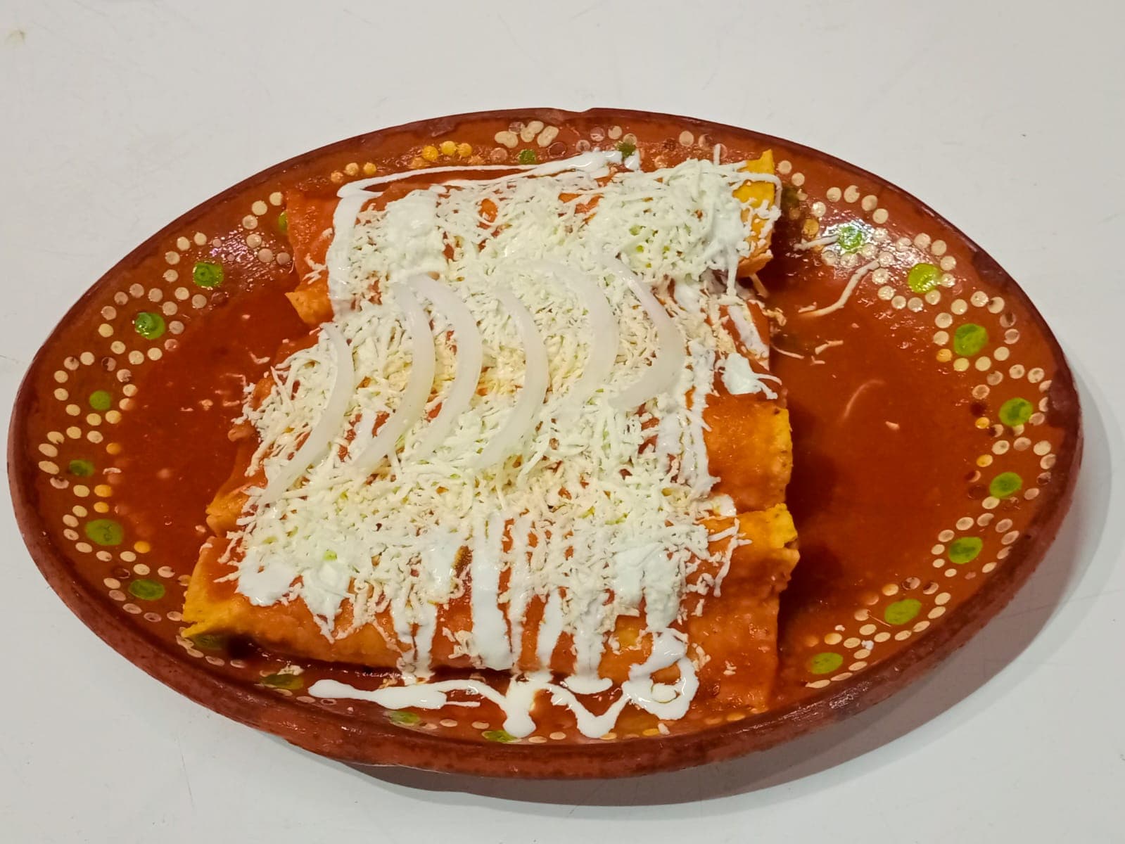 Enchiladas Rojas con Pollo