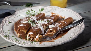 Enfrijoladas con Pollo
