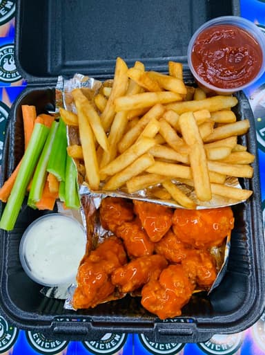 PAL ANTOJO DE BONELESS C/PAPAS