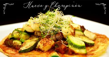 HUEVO Y CHAMPIÑON